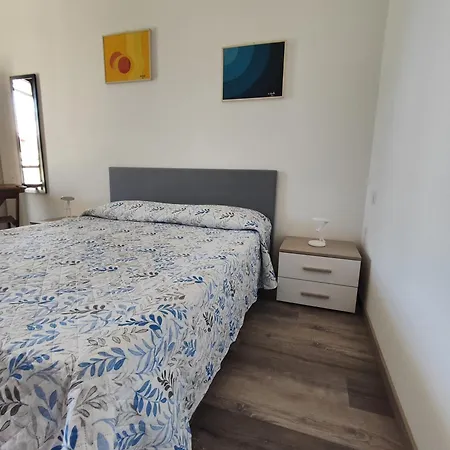 Un Angolo Di Mare In Sardegna 招待所 4*