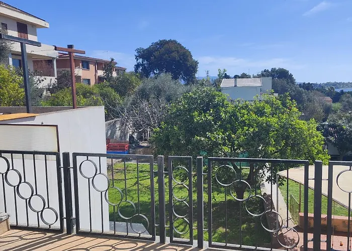 Pensjonat Un Angolo Di Mare In Sardegna 4*